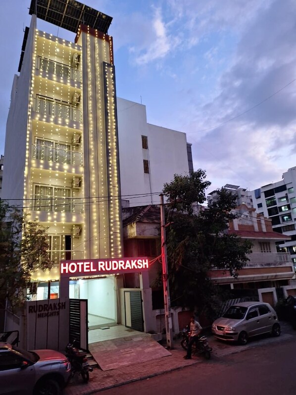 Exterior - Hotel Rudraksh (Rajkot)