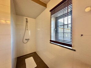 Shower - Charming flat with stunning views (Houffalize)