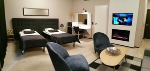 Free WiFi, wheelchair access