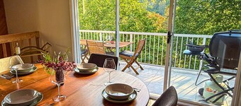 Pindari Warburton – Hilltop Retreat with Views, Fireplace & Games Room