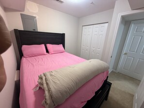 2 Schlafzimmer, Bügeleisen/Bügelbrett, WLAN, Bettwäsche