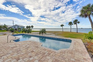 Pool - Canal-Front Gem w/ Dock! 4 Mi to Englewood Beach (Englewood)