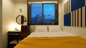Basic Double Room, City View | Hypo-allergenic bedding, Select Comfort beds, laptop workspace