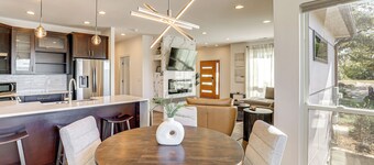 4 Mi to Dtwn Greenville: Group-Ready Home w/ Yard