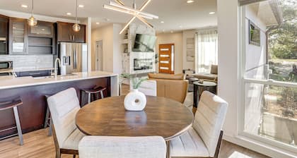 4 Mi to Dtwn Greenville: Group-Ready Home w/ Yard
