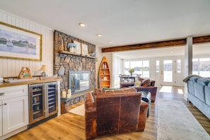 TV - Scenic Waterfront Home w/ Dock on Lake Winola! (Factoryville)
