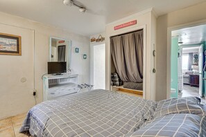 1 habitación, internet y ropa de cama