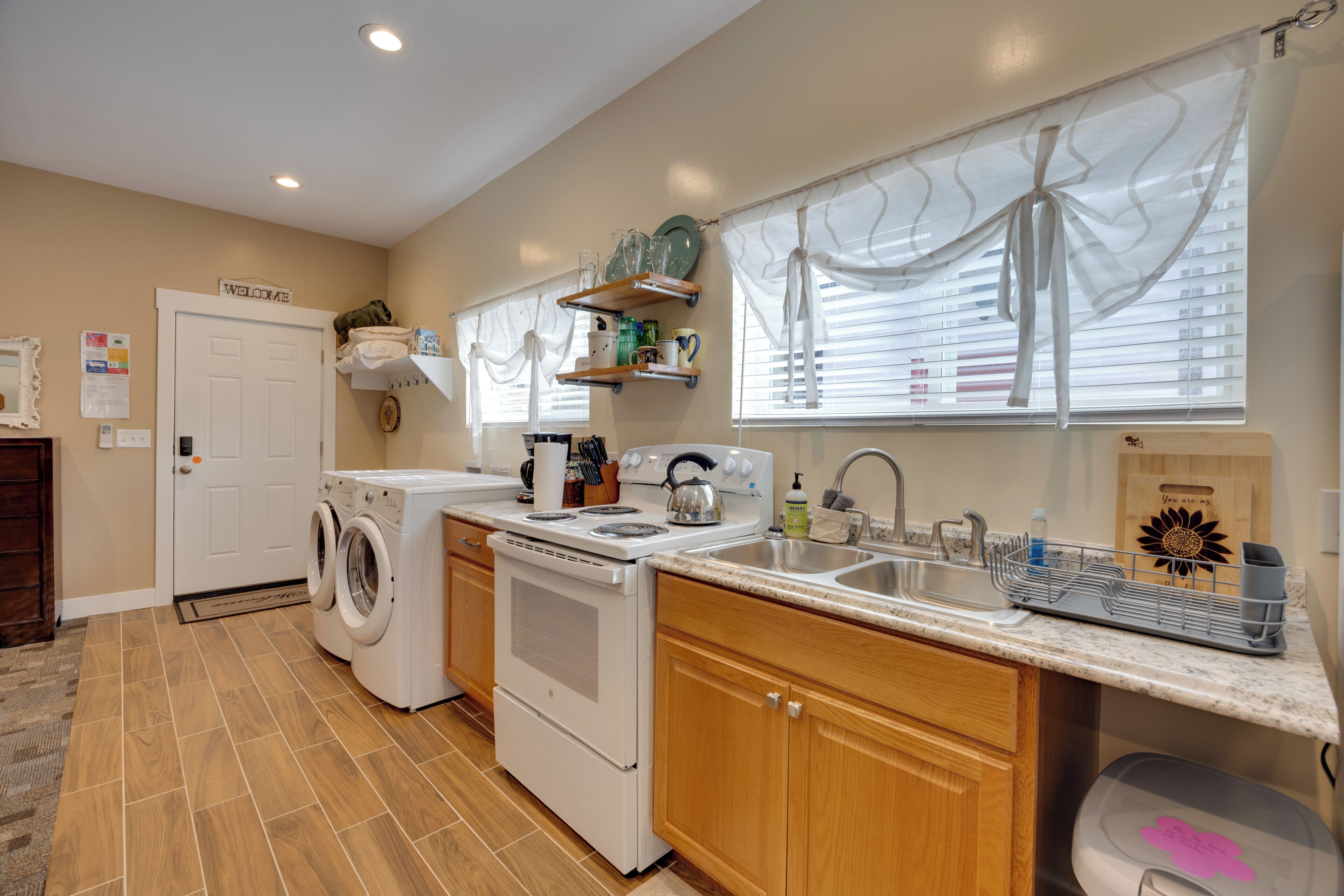 Fridge, stovetop, coffee/tea maker, cookware/dishes/utensils