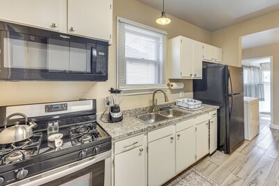 2 Mi to Riverwalk: Cozy Pueblo Home w/ Fenced Yard