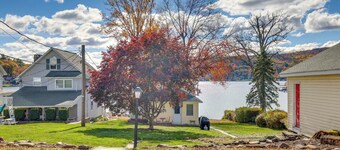 Hike, Ski & Golf: Water-View Lake Winola Retreat!