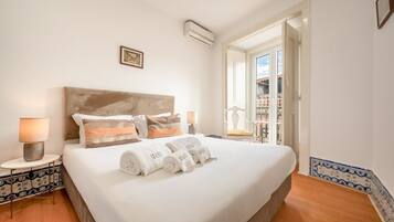 2 chambres, bureau, fer et planche Ă repasser, accĂšs Internet