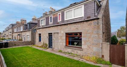 3 Bedroom Stylish Ground Floor Flat