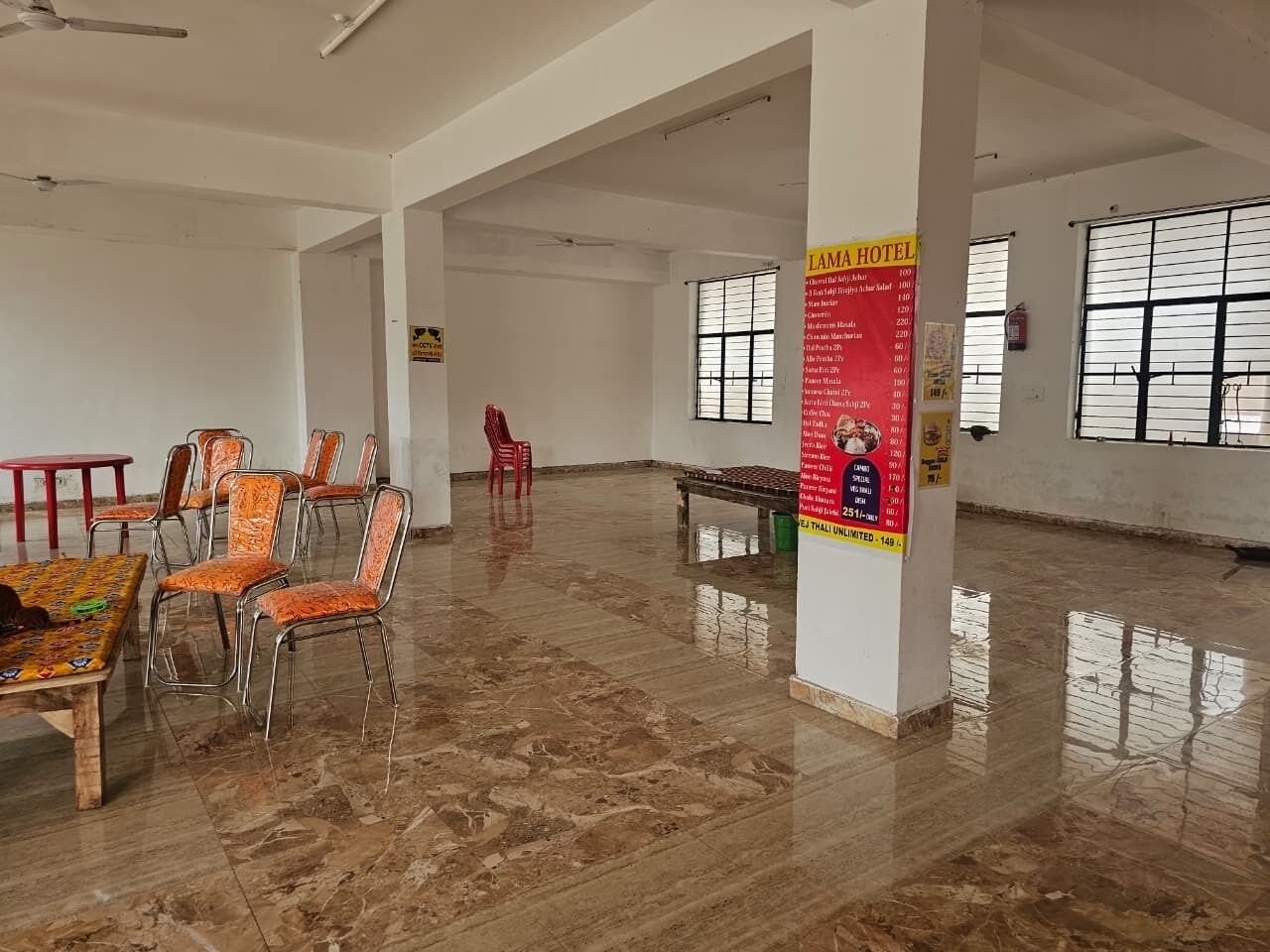 Shared Dormitory | Desk, laptop workspace, free WiFi