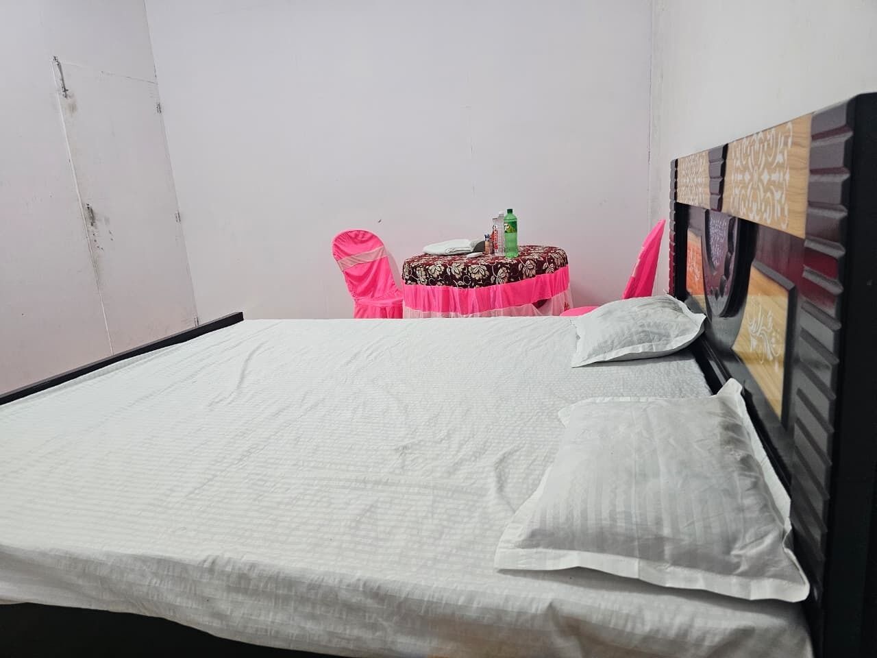 Standard Room | Desk, laptop workspace, free WiFi