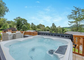 Outdoor dining - 3 bedroom accommodation in Bala, (Bala,)