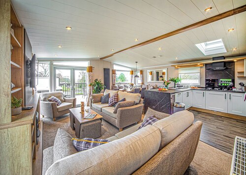 Yr Wyddfa is the Welsh name for Snowdon and this lodge is fitting of the title.