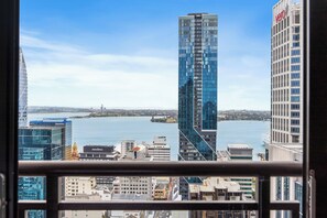 Interior - Majestic Metropolis l 2bed Apt. Amazing City View (Auckland CBD)