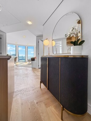 Interior - Majestic Metropolis l 2bed Apt. Amazing City View (Auckland CBD)