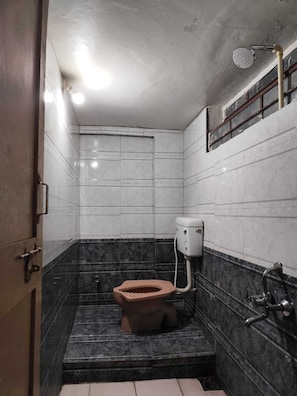 Shower, towels, soap, shampoo