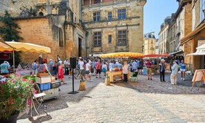 Unclassified image, 3 of 3, button - Semi-detached Villa With Private Pool, 1 Bathroom, Sleeps 6 (Lanzac)