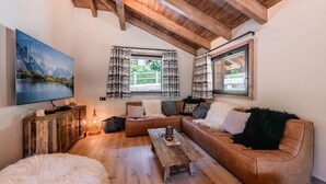 Fireplace - Chalet Bonheur (Morzine)