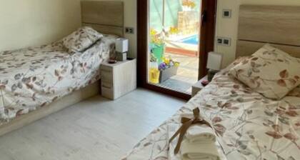 Only Adults Rural House in Burgos