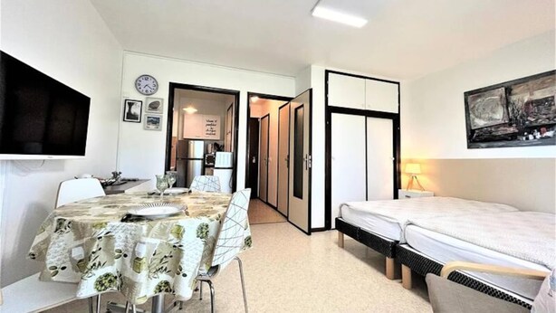 Individually furnished - Apartment Near Thermal Baths in Provence (Gréoux-les-Bains)