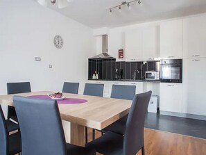 House | Private kitchen | Fridge, microwave, oven, stovetop - Holiday Home J&D No.2-nine Bedroom House With Pool (Podstrana)