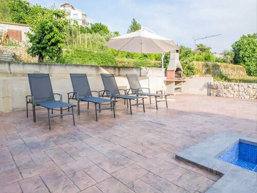 Holiday Home J&D No.2-nine Bedroom House With Pool