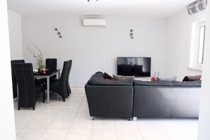 Unclassified image, 3 of 17, button - Villa Tonika -two Bedroom Apartment With Terrace (Selca)