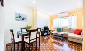Living area - Apartments for 4 People (Lagos)