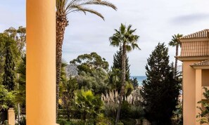 Khuôn viên nơi lưu trú