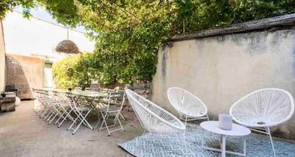 Houses & Villas for 15 People