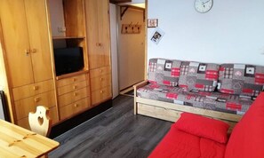 Living area - Apartment in Plagne Villages by Ski Slopes (La Plagne-Tarentaise)