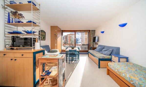 Living area - Studio Alca\"ve Center Station 6 pax (Villarembert)