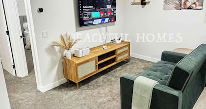 Peaceful Homes | Elegant 2 Bedroom Suite