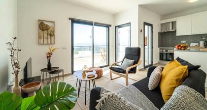 Apartment in Espartal Near Monte Clerigo