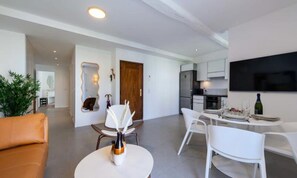 Interior - Apartment in Cannes Near Palais des Festivals (Cannes)