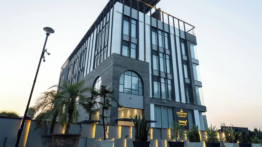 Emerald Luxe A Boutique Hotel