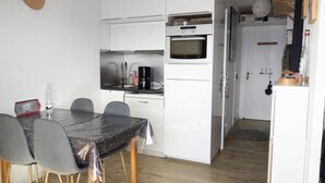 Dining - Alpe D'huez Apartment IN THE Eclose District (Huez)