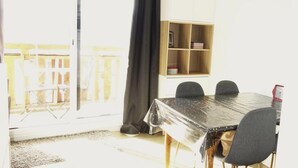 Dining - Alpe D'huez Apartment IN THE Eclose District (Huez)