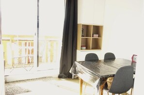 Dining - Alpe D'huez Apartment IN THE Eclose District (Huez)