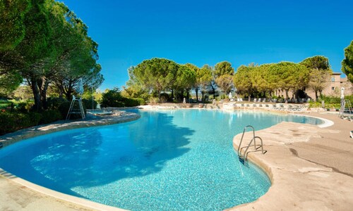 House in Luberon With Pool and Golf Access