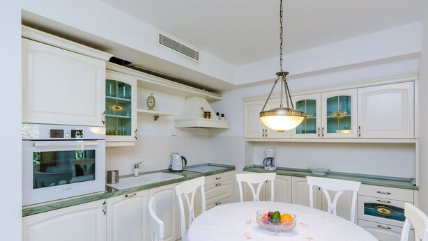 Villa | Private kitchen - Six Bedroom Villa With Terrace and Swimming Pool (Zupa dubrovacka)