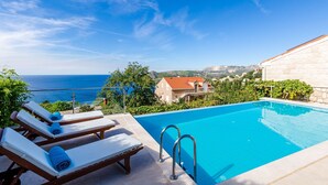 Villa | Pool - Six Bedroom Villa With Terrace and Swimming Pool (Zupa dubrovacka)