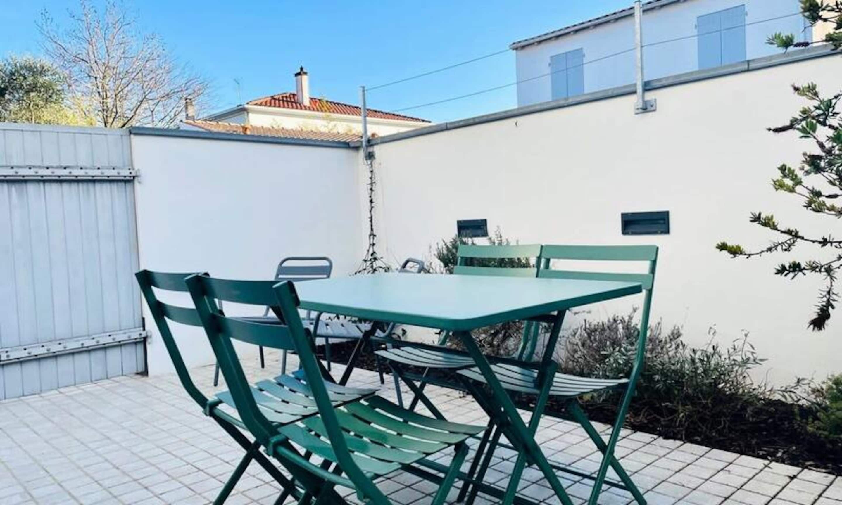 Tempat makan outdoor