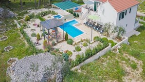 Unclassified image, 2 of 48, button - Holiday Home Ela - Three Bedroom Holiday Home With Outdoor Pool (Nerezise)
