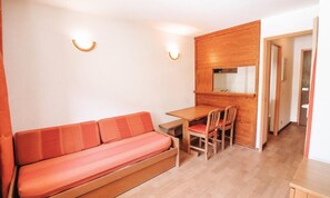 Interior - Studio Close to the Slopes Balcony (Tignes)