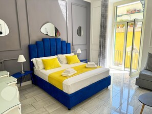 2 bedrooms, WiFi, bed sheets - Core Colors House, Feel at ease in your home in the heart of Naples (Napoli)