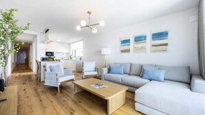 Unclassified image, 2 of 3, button - Apartments for 4 People (Olhao)